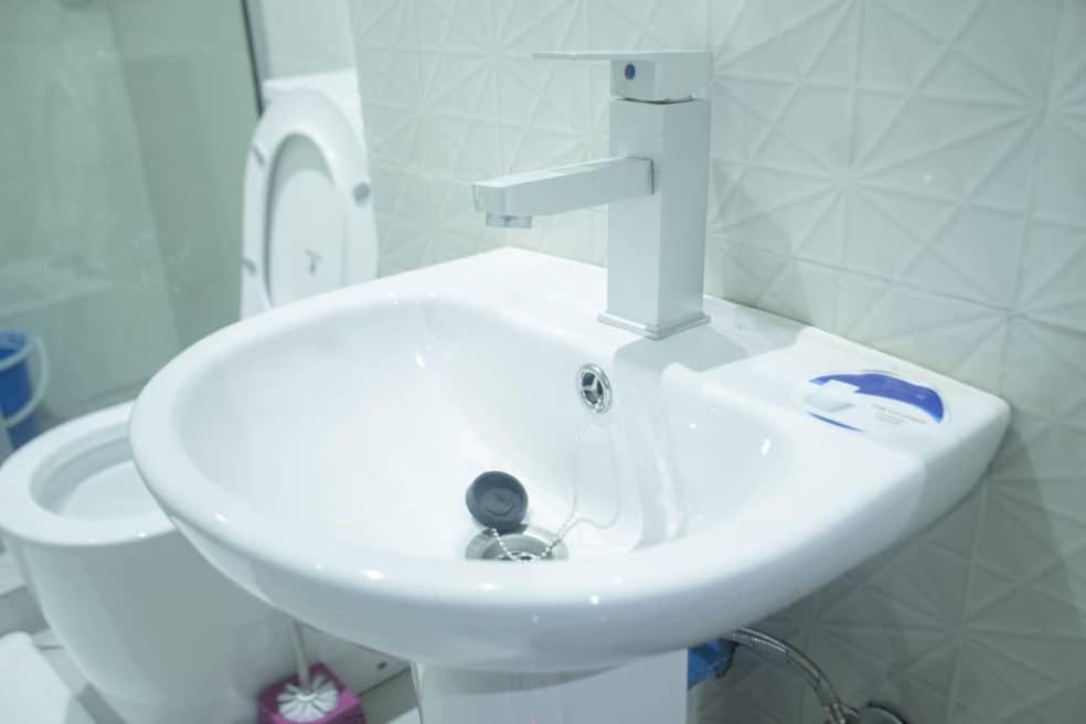 Kay Luxury Suites Uyo Dış mekan fotoğraf
